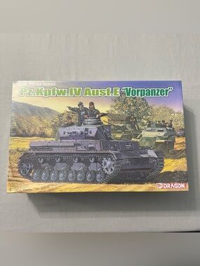 Dragon 1/35 Pz.Kpfw.IV Ausf.E Vorpanzer Model Kit 6301 WWII Tank Factory Sealed